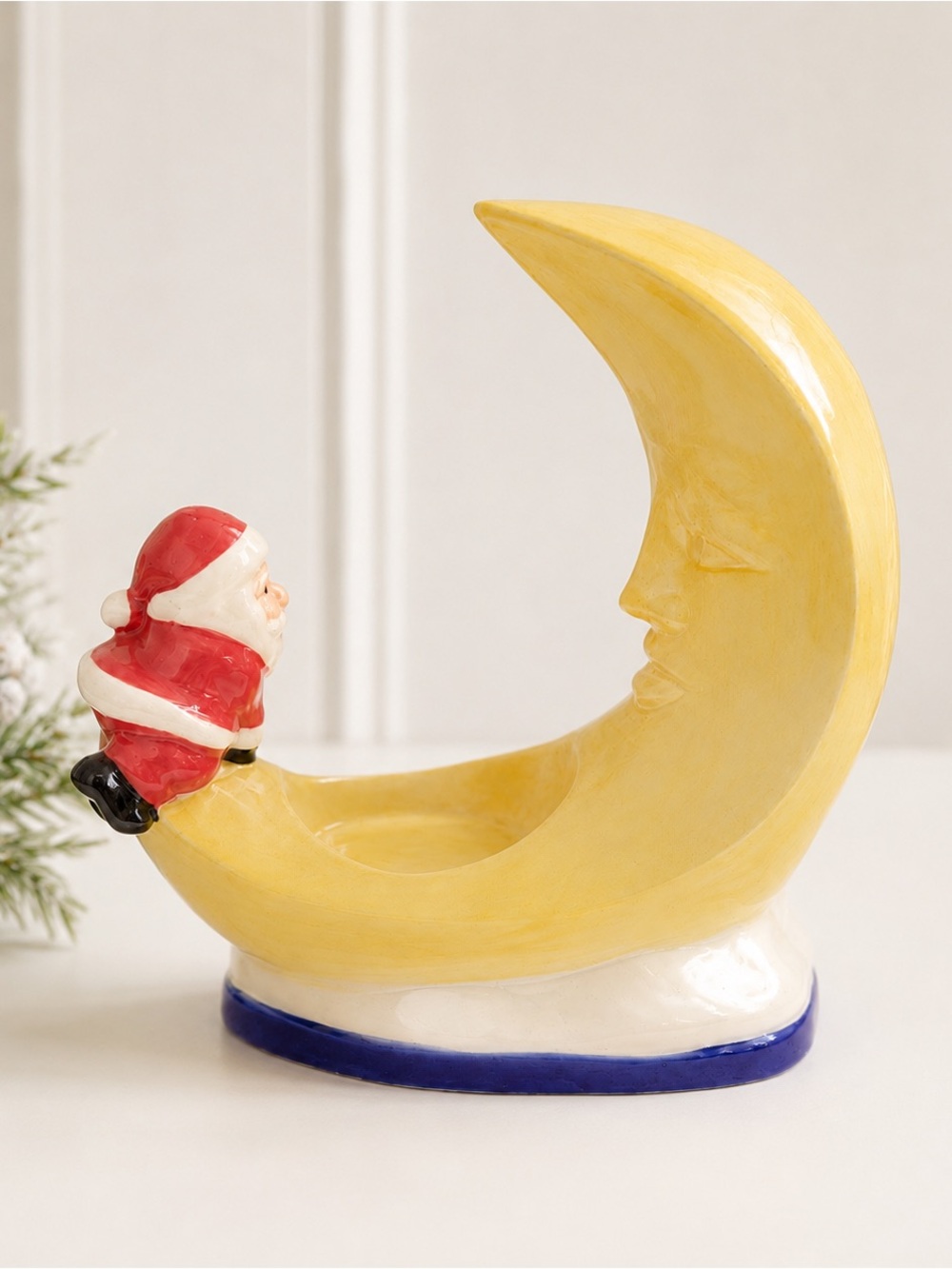 Noritake Kneeling Santa Crescent Moon Christmas Tealight Candle Holder
